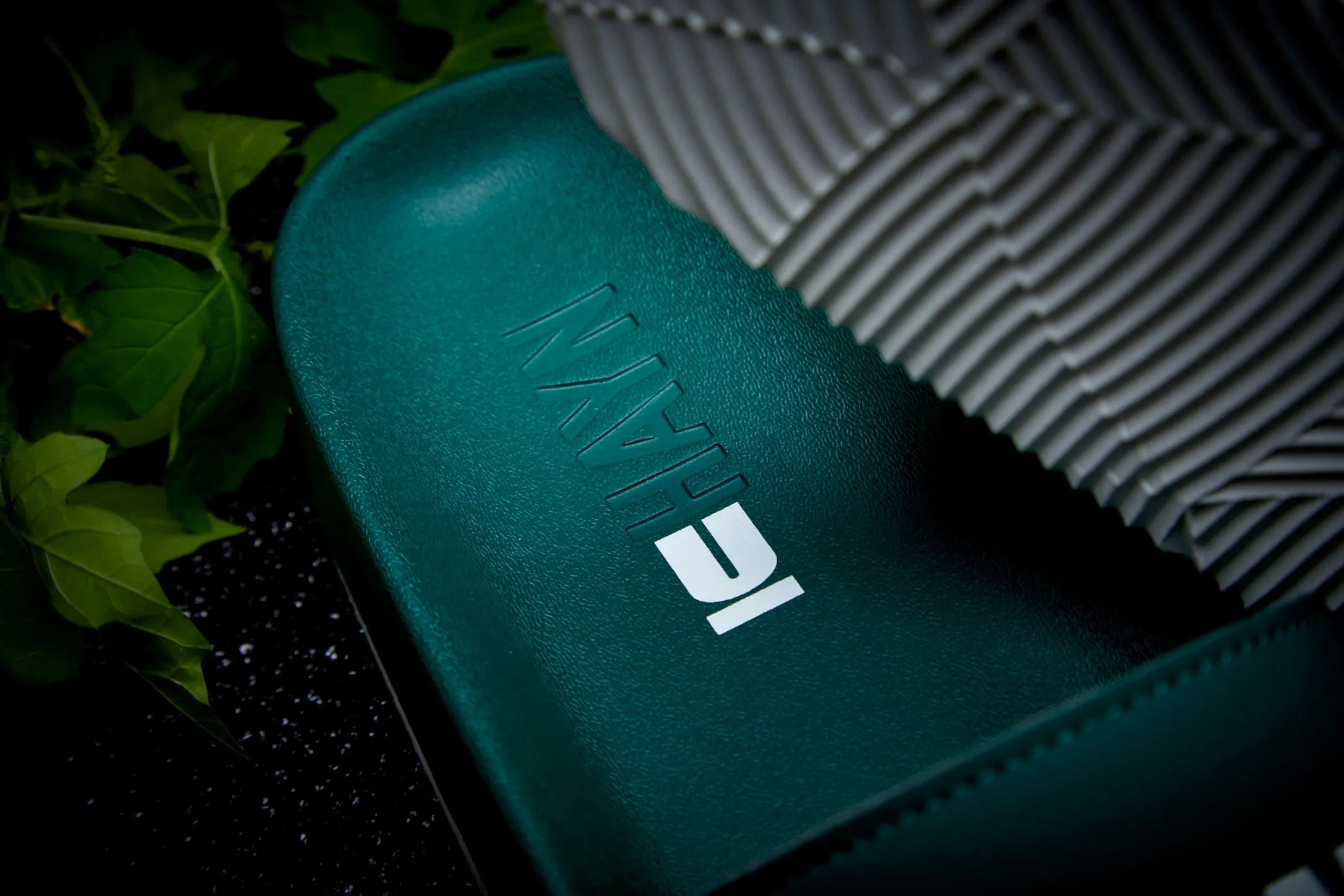 CHAOS/BALANCE Slides (UNDERCOVER X HAYN) Forest Green