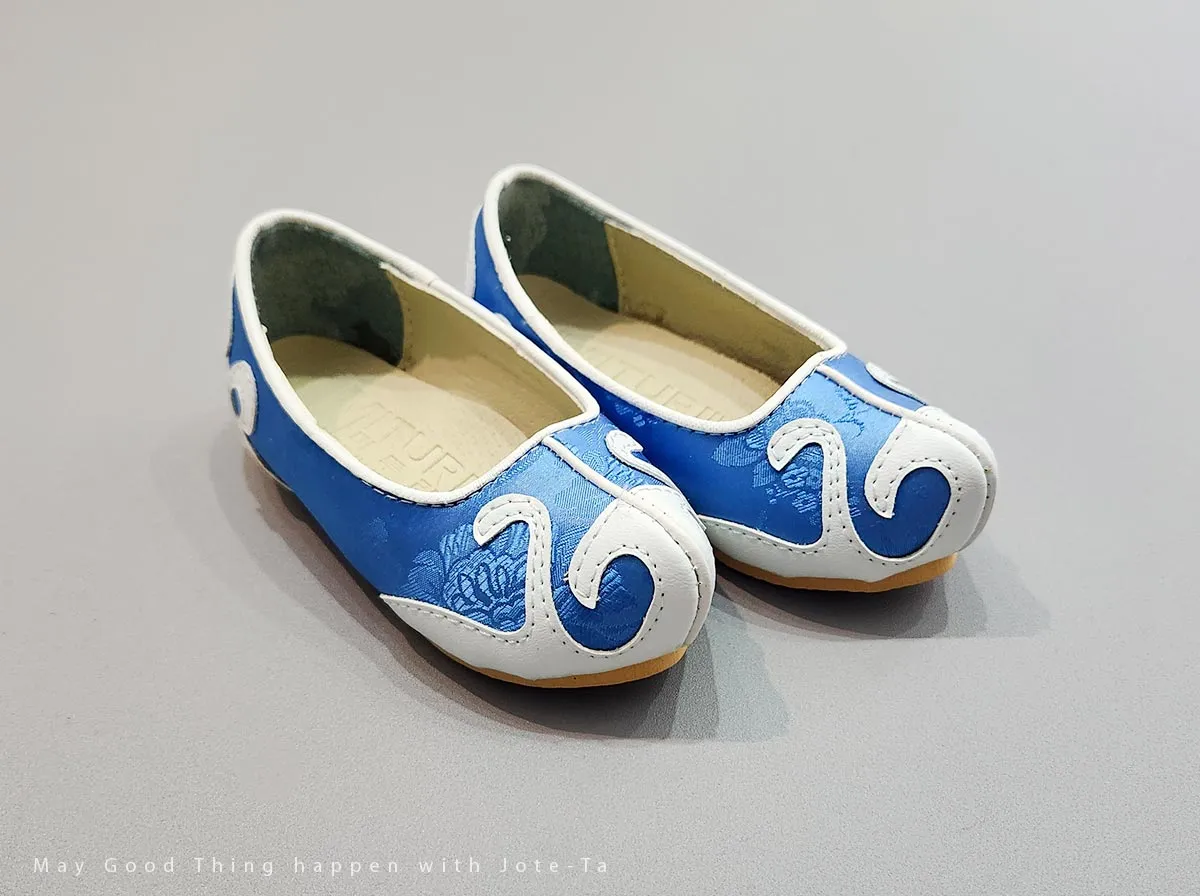 Traditional Baby Boy Hanbok Shoes in Blue & White